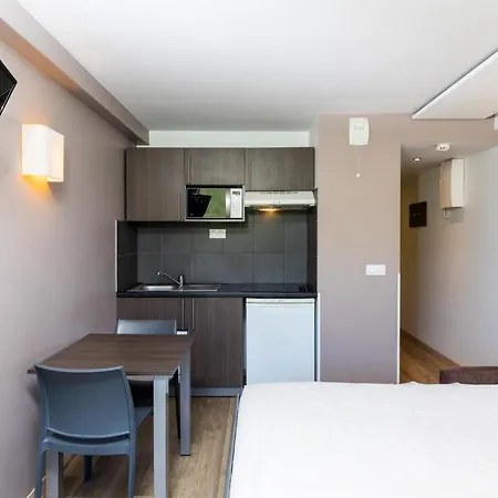 Sowell Residences Cret Voland Aparthotel
